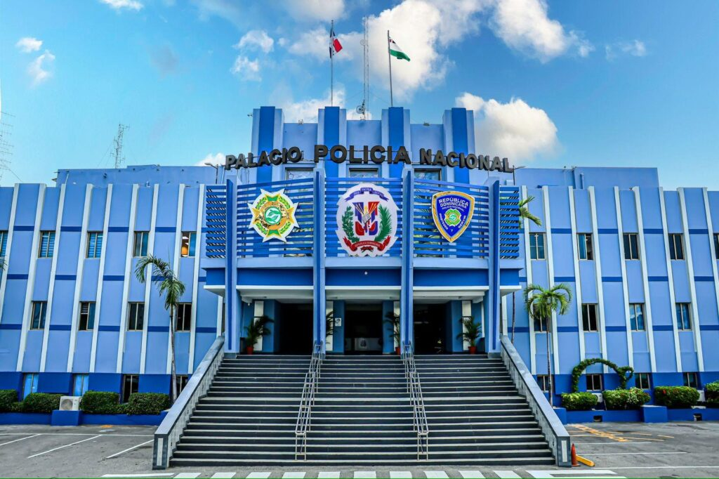 PN desmantela estructura vinculada a robos a comercios por más de RD$14.3 millones y US$4,334