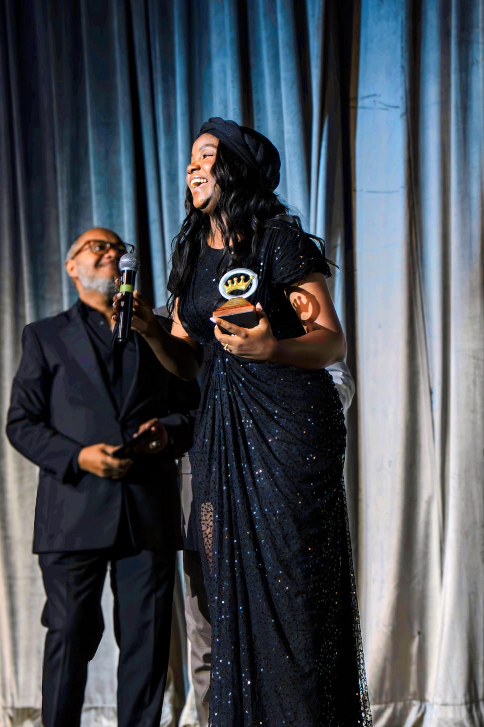 Raisa Díaz conquista el Premio Galardón a Canción del Año con “Hay Una Palabra"